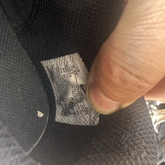 Nike‎ Dunk Low Black Panda Sneakers Boys Size 5.5Y Athletic Shoes DH9765-002 - Picture 8 of 8